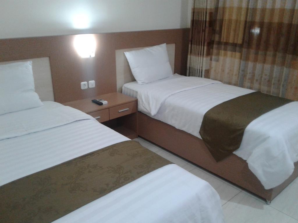 Morse Guest House Malang Exterior photo